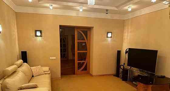 3-комн. квартира, 115 м2, 8/10 эт. Москва