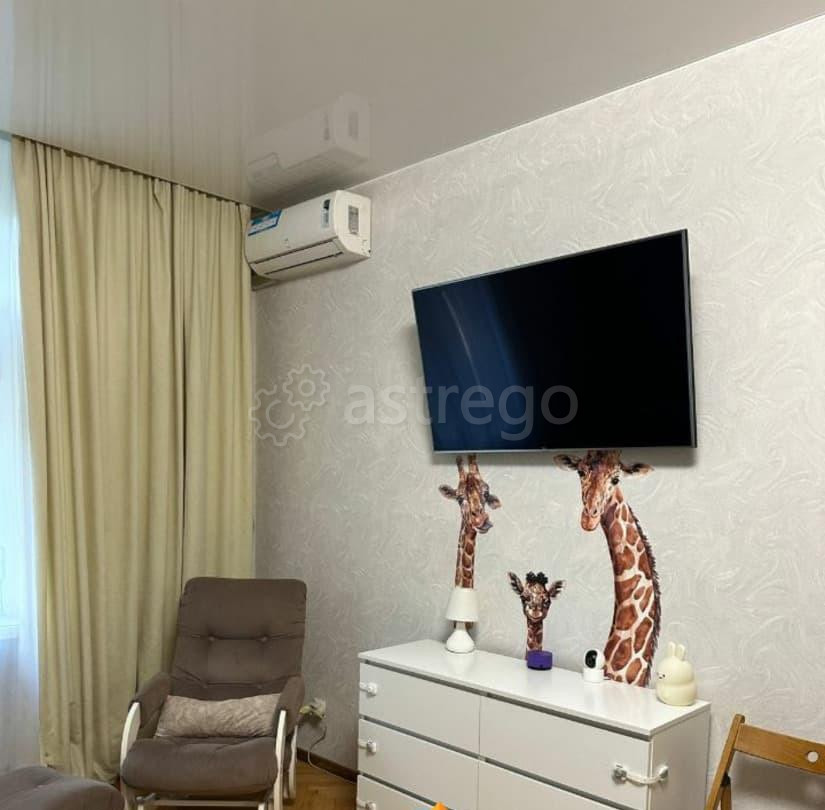 Комната, 38 м2, 2/5 эт. Москва - изображение 1