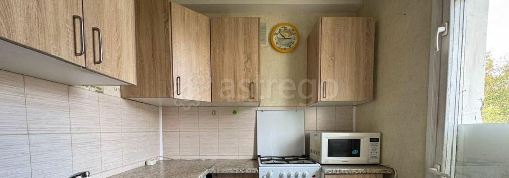 4-комн. квартира, 50 м2, 5/5 эт. Санкт-Петербург - изображение 1