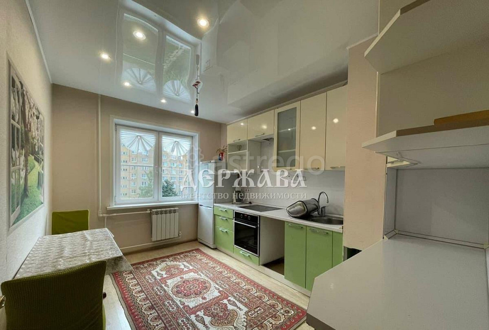 3-комн. квартира, 65 м2, 5/10 эт. Старый Оскол - изображение 1