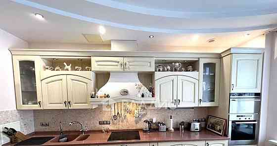 3-комн. квартира, 152 м2, 2/4 эт. Мытищи
