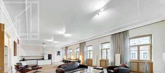 3-комн. квартира, 183 м2, 4/5 эт. Москва
