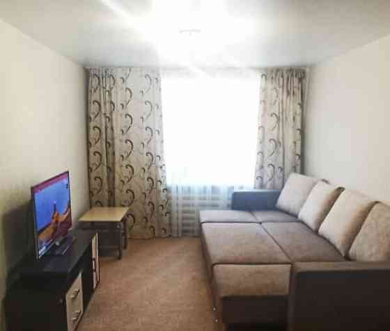Посуточно, 3-комн. квартира, 60 м2, 1/5 эт. Яровое