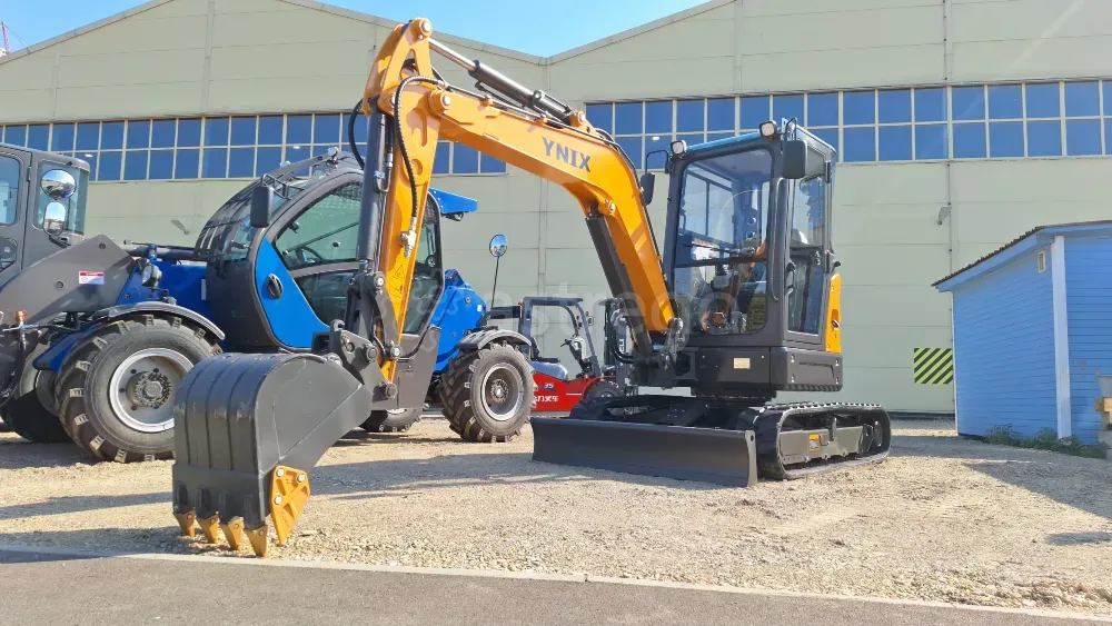 Гусеничный мини-Экскаватор YNIX YN35 Москва - изображение 1