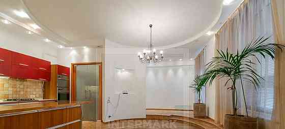 4-комн. квартира, 186 м2, 4/7 эт. Москва