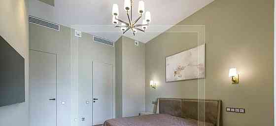 2-комн. квартира, 77 м2, 9/13 эт. Москва
