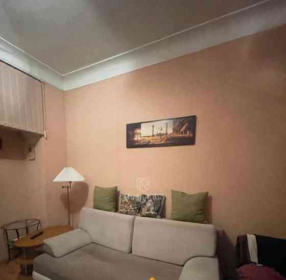 Комната, 11 м2, 5/5 эт. Москва