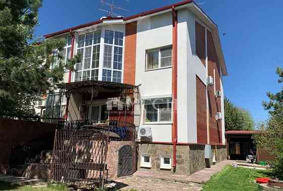 Таунхаус, 271.9 м2, 5 соток, 3 эт. Москва