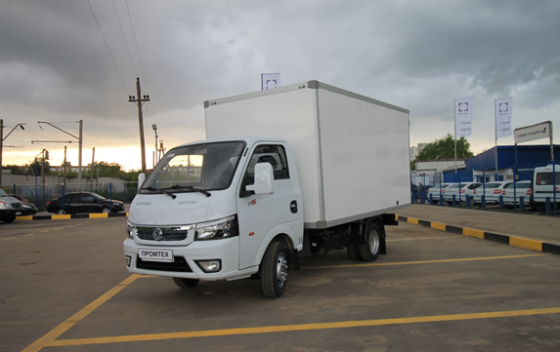Автомобиль на базе Dongfeng Captain-T (2j) 2800 мм Европромка сэндвич-панель, ЭППС 25 мм, объем 14 м Самара