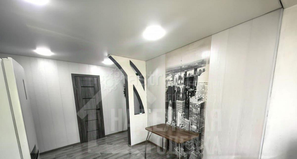 Дом, 60.9 м2, 4.8 сотки, 1 эт. Рубцовск - изображение 1