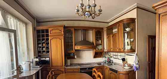 5-комн. квартира, 164.4 м2, 3/5 эт. Москва