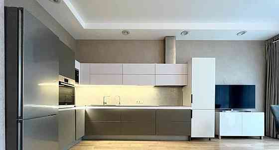 3-комн. квартира, 130 м2, 2/8 эт. Санкт-Петербург