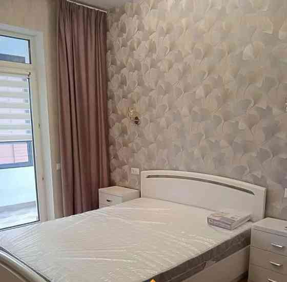 2-комн. квартира, 65 м2, 10/14 эт. Москва
