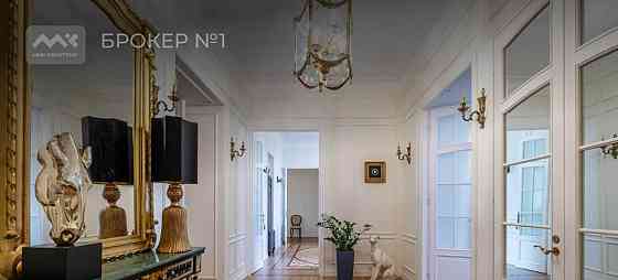 4-комн. квартира, 180 м2, 4/6 эт. Санкт-Петербург