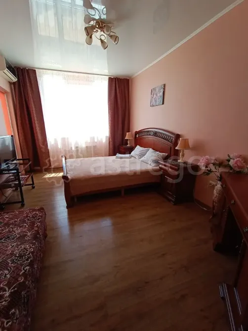 Сдам 1-комн. Квартиру, 46 м2, 5/10 эт., Посуточно Севастополь - изображение 8