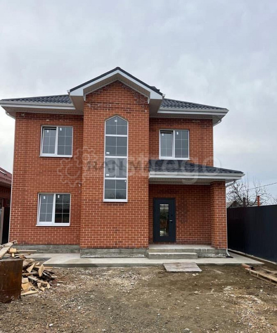 Таунхаус, 165 м, 4.5 сотки, 2 эт. Майкоп - изображение 1