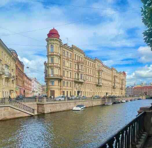 4-комн. квартира, 107.2 м2, 4/5 эт. Санкт-Петербург
