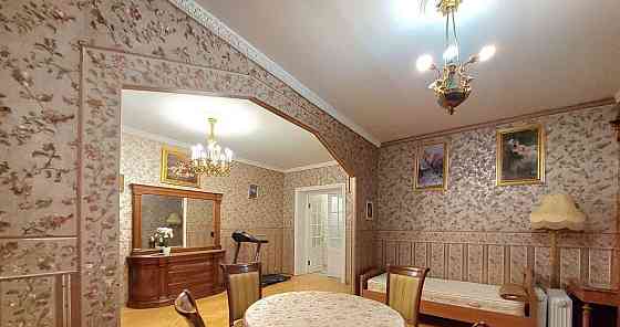 2-комн. квартира, 79 м2, 2/5 эт. Санкт-Петербург