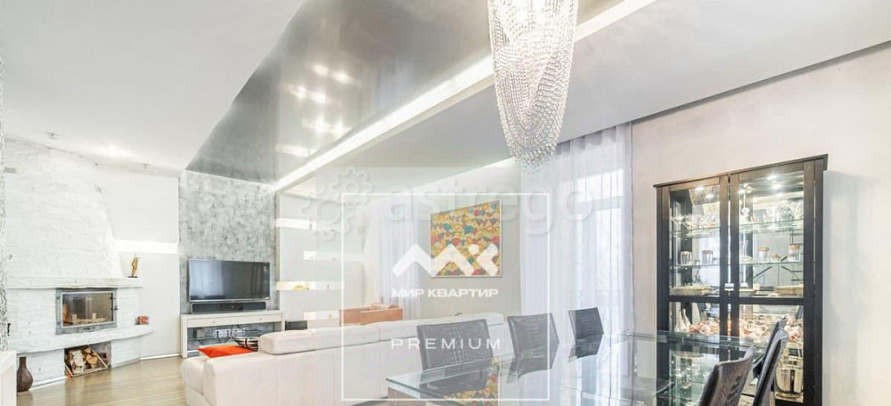 3-комн. квартира, 180 м2, 2/4 эт. Санкт-Петербург - изображение 1