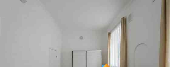 6-комн. квартира, 220 м2, 3/7 эт. Москва