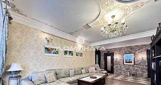 4-комн. квартира, 183.1 м2, 6/10 эт. Санкт-Петербург