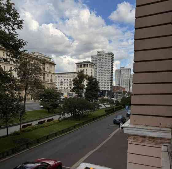 3-комн. квартира, 85 м2, 2/5 эт. Москва