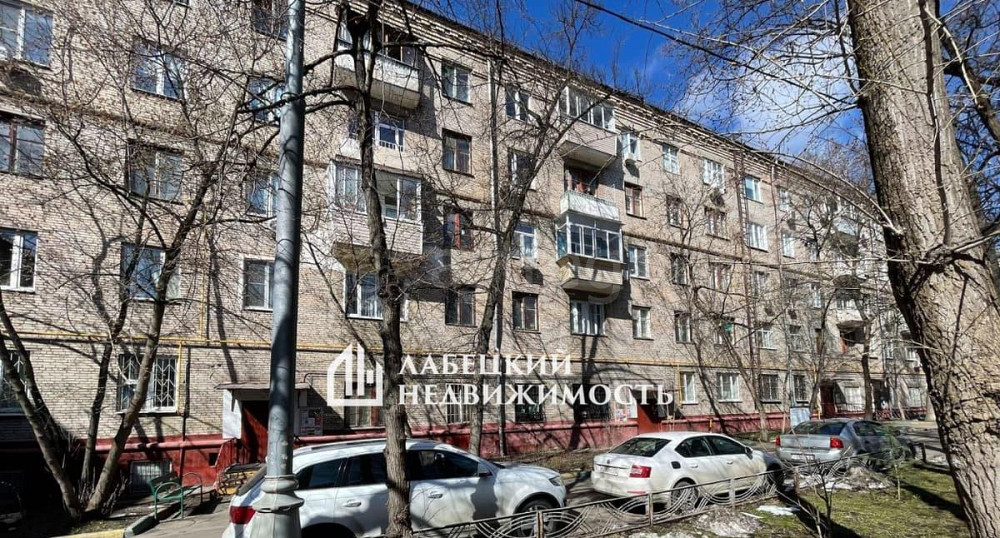 Комната, 18.3 м2, 1/5 эт. Москва - изображение 1