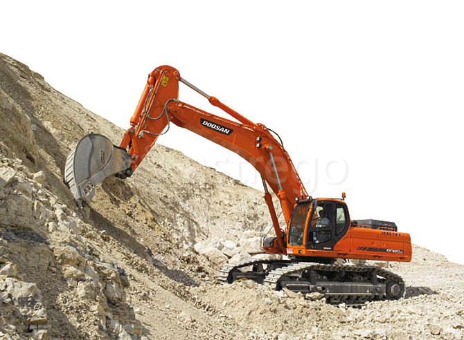 Гусеничный экскаватор Doosan DX520LC DOOSAN Кемерово - изображение 1