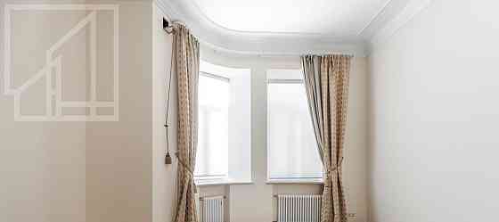 4-комн. квартира, 160 м2, 2/5 эт. Москва