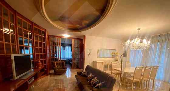 4-комн. квартира, 171 м2, 2/6 эт. Москва