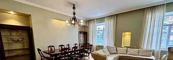 4-комн. квартира, 180 м2, 2/6 эт. Москва