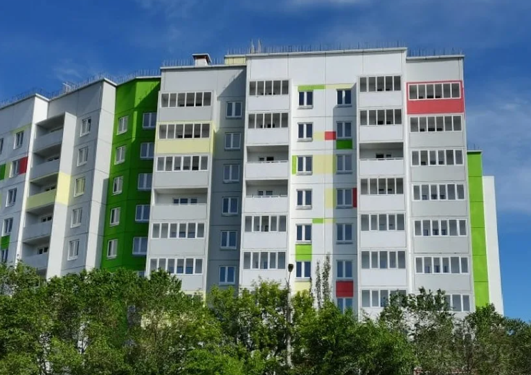 Сдам 3-комн. Квартиру, 75 м2, 5/9 эт., Долгосрочно Омск - изображение 1