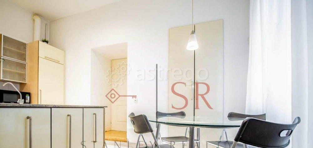 4-комн. квартира, 135 м2, 2/5 эт. Санкт-Петербург - изображение 2