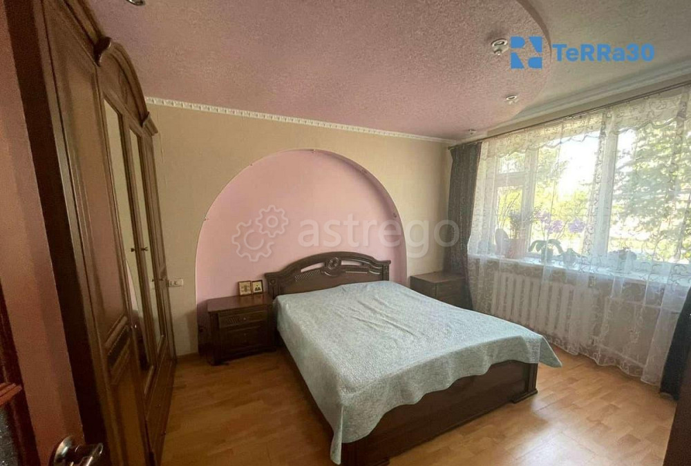 3-комн. квартира, 60.5 м2, 1/5 эт. Астрахань - изображение 1