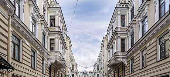 6-комн. квартира, 211 м2, 3/5 эт. Санкт-Петербург