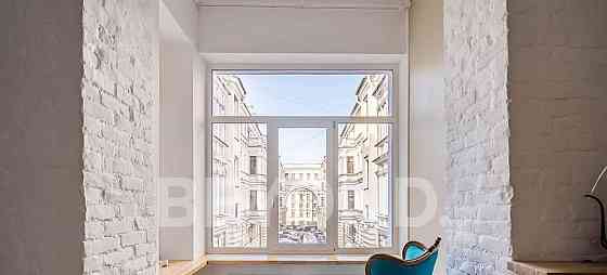 6-комн. квартира, 211 м2, 3/5 эт. Санкт-Петербург