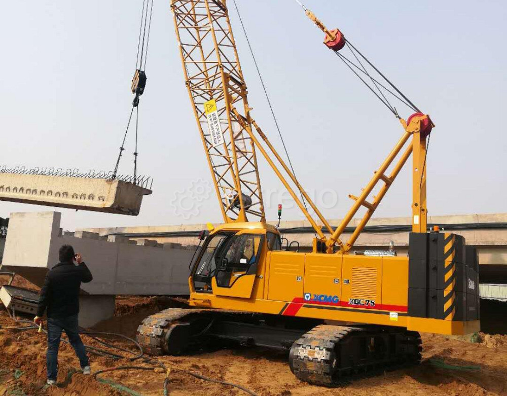 Гусеничный кран XGC75 75 т, стрела 58 м Москва - изображение 1