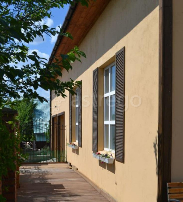 Коттедж, 350 м2, 10 соток, 3 эт. Емельяново - изображение 1