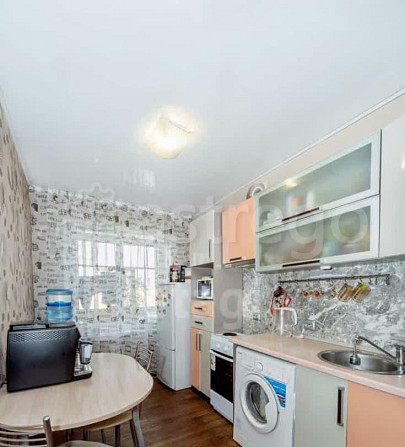 3-комн. квартира, 57.2 м2, 2/2 эт. Бийск - изображение 1