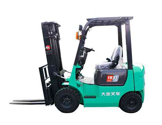Автопогрузчик вилочный газ-бензиновый Dalian CPQD15, 1,5 т Москва
