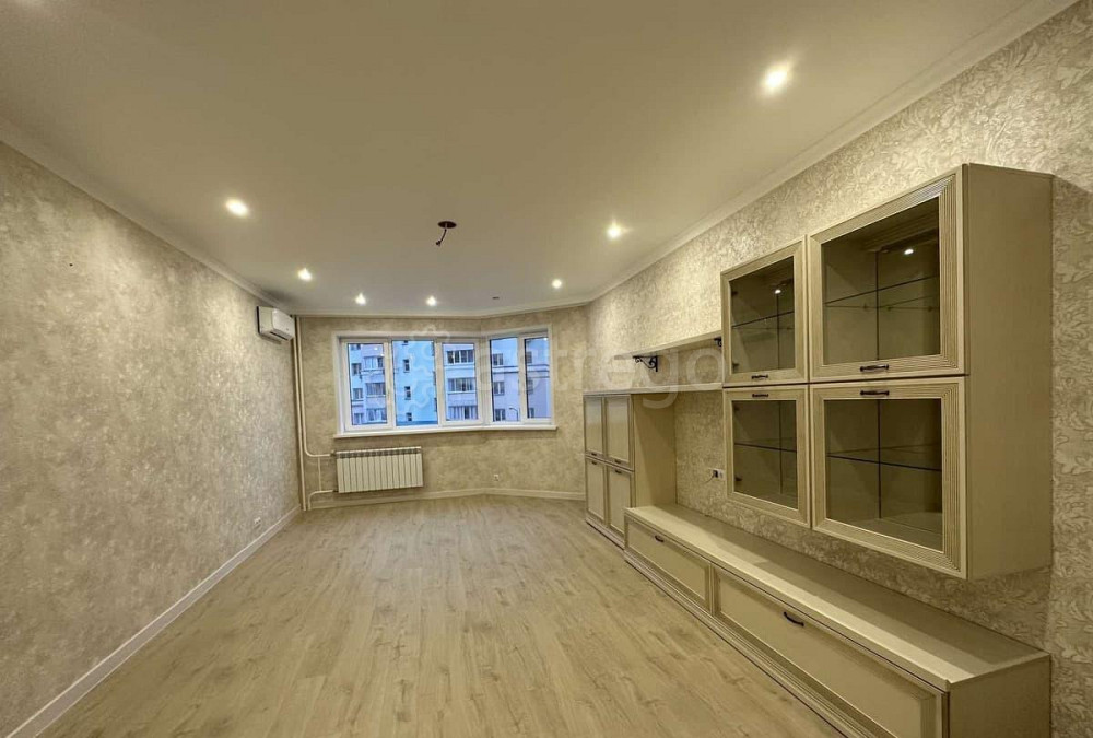 4-комн. квартира, 120 м2, 4/12 эт. Старый Оскол - изображение 1
