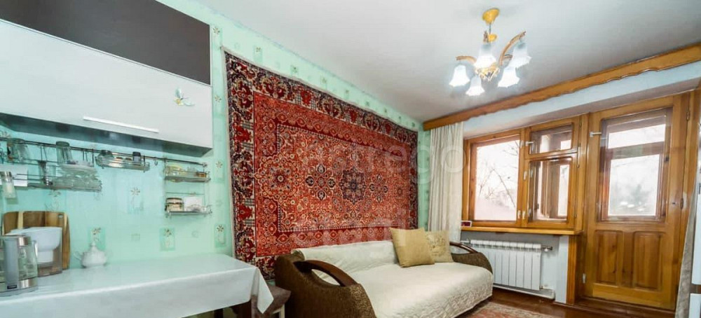 Комната, 33.2 м2, 5/5 эт. Бийск - изображение 1