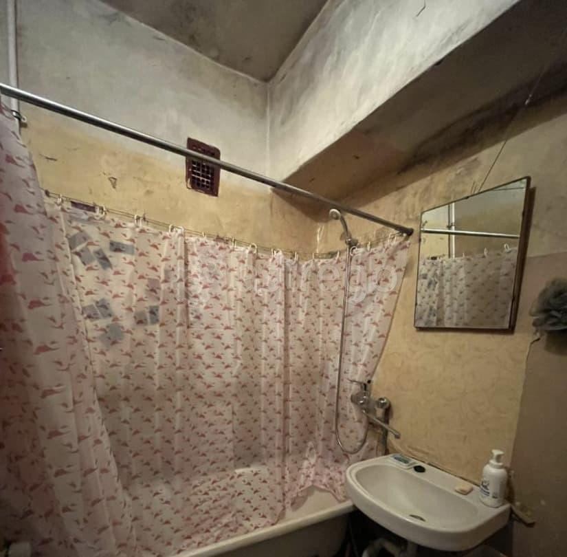 Комната, 28 м2, 5/5 эт. Санкт-Петербург - изображение 1