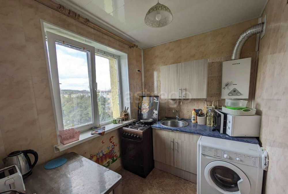 3-комн. квартира, 60 м2, 5/5 эт. Шебекино - изображение 1