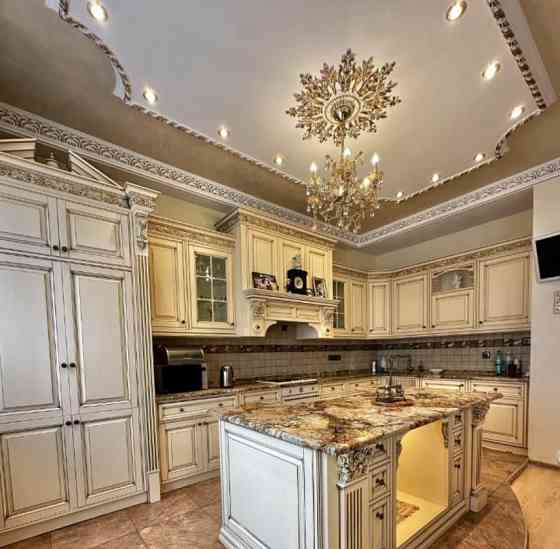 4-комн. квартира, 110 м2, 4/8 эт. Москва