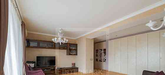 3-комн. квартира, 110 м2, 5/12 эт. Москва
