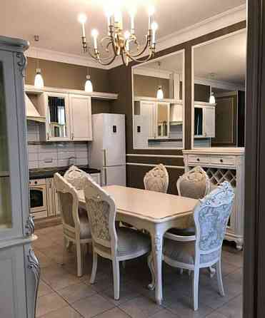 3-комн. квартира, 150 м2, 2/10 эт. Москва