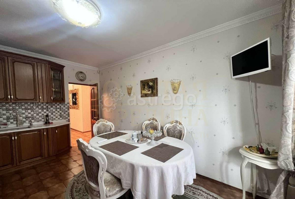 6-комн. квартира, 208.2 м2, 6/7 эт. Белгород - изображение 2