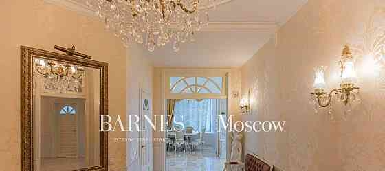 5-комн. квартира, 184.6 м2, 8/8 эт. Санкт-Петербург