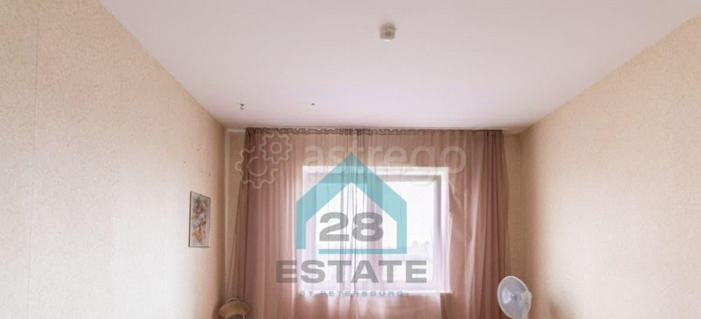 Комната, 35 м2, 14/17 эт. Санкт-Петербург - изображение 1